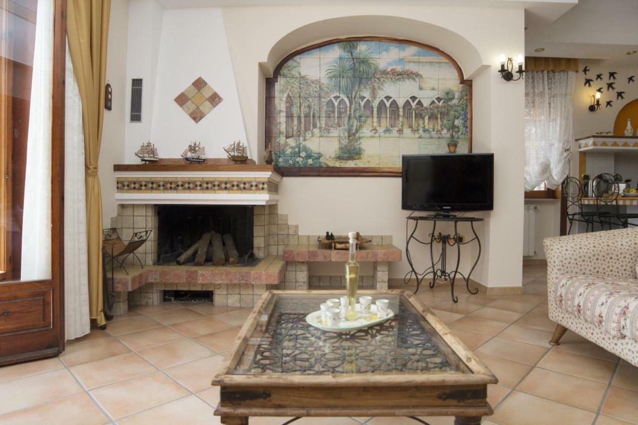 דירות מאיורי Panorama Host - Domus Amalfi Coast מראה חיצוני תמונה